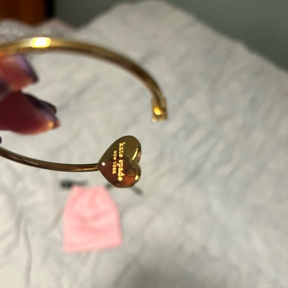 ♠️ Kate Spade ♠️ Heart Cuff Bracelet - Picture 3 of 7